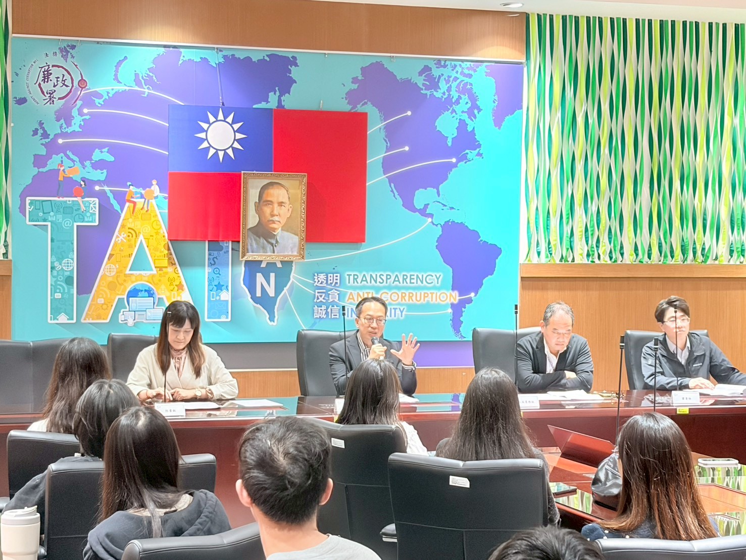 20260331文化大學法律系參訪_綜合座談