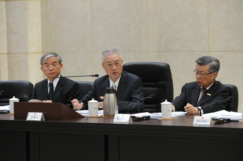 On May 27, 2011, Chairman Wu of the Central Integrity Committee facilitates its seventh committee meeting.