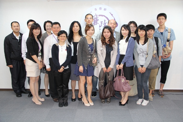 On May 4th 2012, 11 students from Graduate School of Criminology, National Taipei University led by Professor Chou visited the Agency. Group photo.