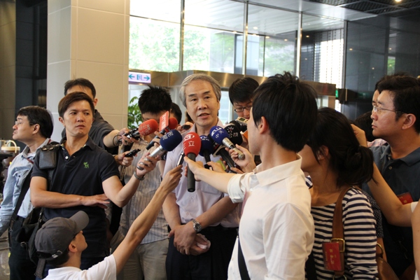 “The Integrity Conference”, held at July 7, 2012. The Deputy Director-General Yang of Agency Against Corruption received an interview with the media after the conference.