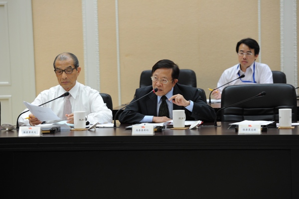 The Executive Yuan held “The 9th Central Integrity Committee” at July 5, 2012. The Integrity Commissioner Kao gave his opinion.