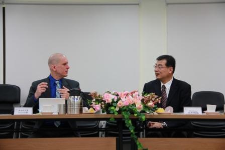 On September 26, 2014, Director-General Lai of the Agency Against Corruption received a visit from Prof. Dr. Christian Göbel from University of Vienna to discuss anti-corruption issues