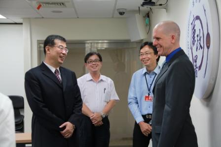 On September 26, 2014, Director-General Lai of the Agency Against Corruption received a visit from Prof. Dr. Christian Göbel from University of Vienna to discuss anti-corruption issues